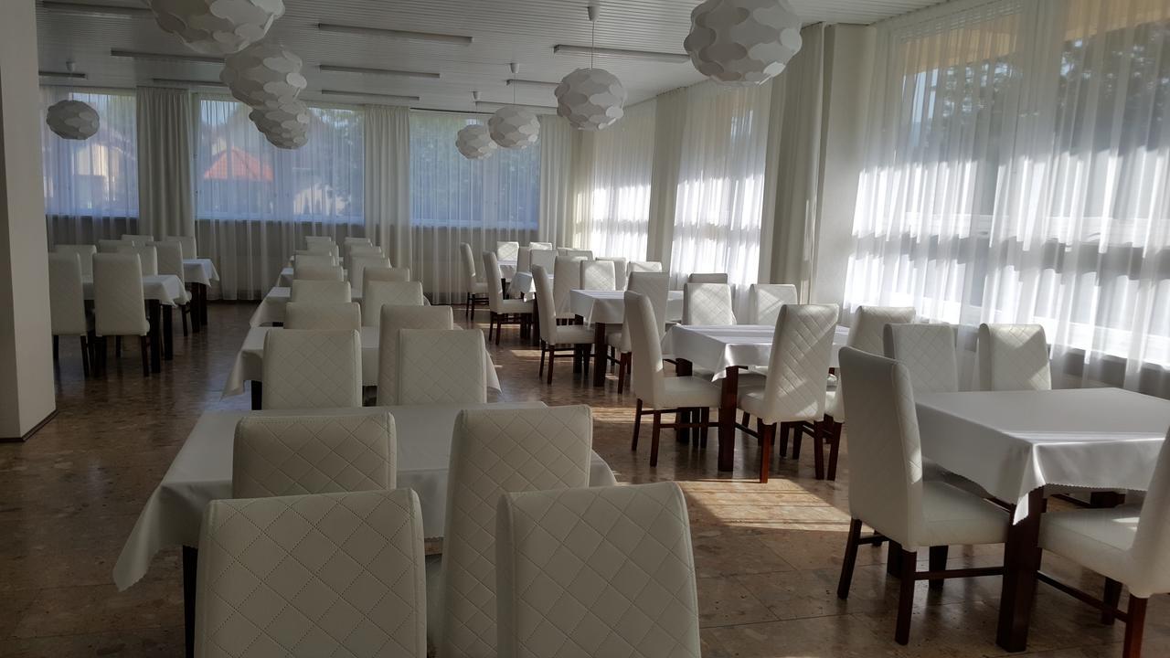Hotel Banik Nitrianske Rudno Exterior photo
